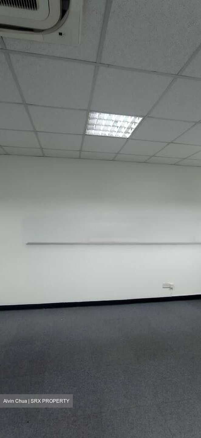 The Gemini (D5), Office #474852751